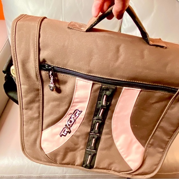 Tracker Brown and Pink Messenger School Work Bag Never Used - Picture 7 of 16